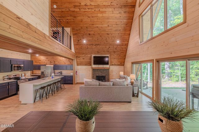 515 Tatum Rose Way, Sevierville, TN 37876