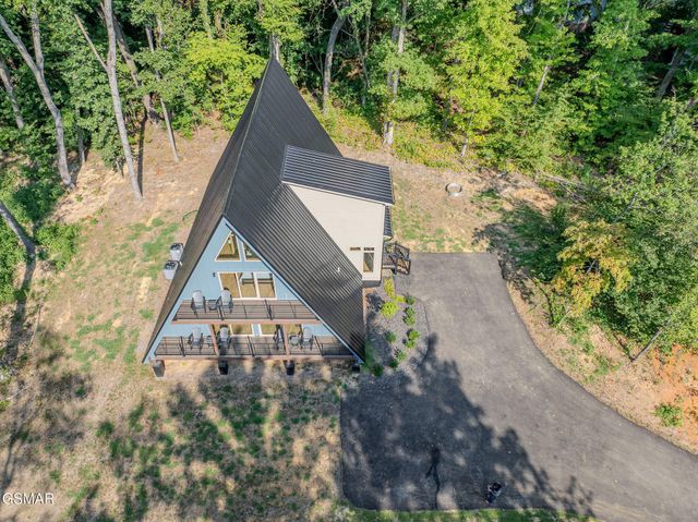 515 Tatum Rose Way, Sevierville, TN 37876