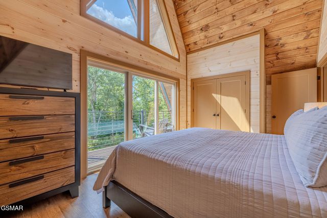 515 Tatum Rose Way, Sevierville, TN 37876