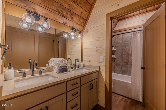515 Tatum Rose Way, Sevierville, TN 37876