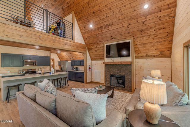 515 Tatum Rose Way, Sevierville, TN 37876