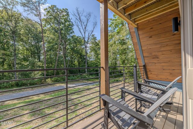 515 Tatum Rose Way, Sevierville, TN 37876