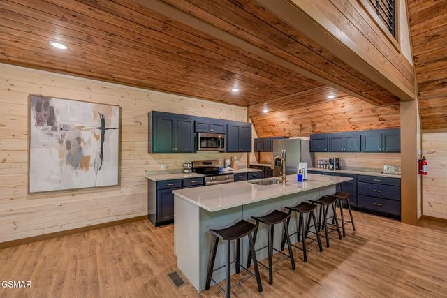 515 Tatum Rose Way, Sevierville, TN 37876
