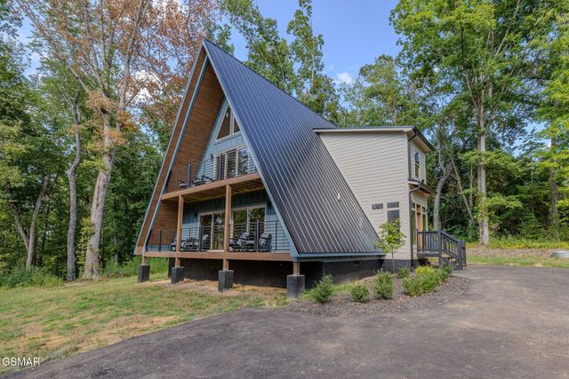 515 Tatum Rose Way, Sevierville, TN 37876