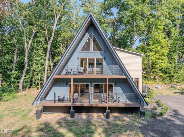 515 Tatum Rose Way, Sevierville, TN 37876