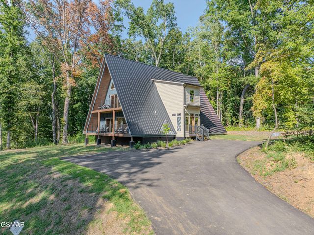 515 Tatum Rose Way, Sevierville, TN 37876