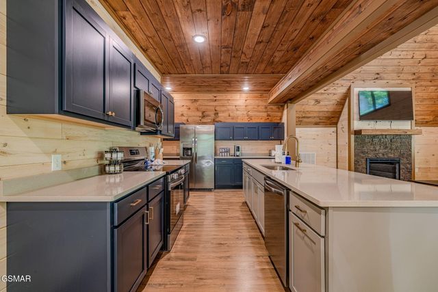 515 Tatum Rose Way, Sevierville, TN 37876