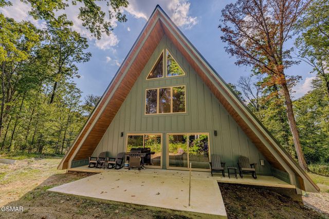 515 Tatum Rose Way, Sevierville, TN 37876