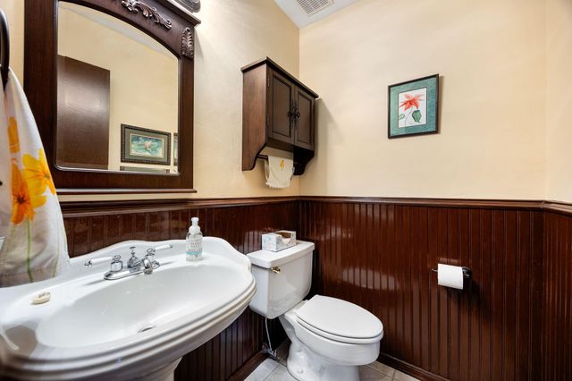 15102 Rose Cottage Drive, Houston, TX 77069