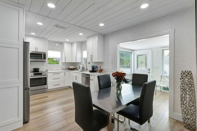 145 N Swinton Avenue, Delray Beach, FL 33444
