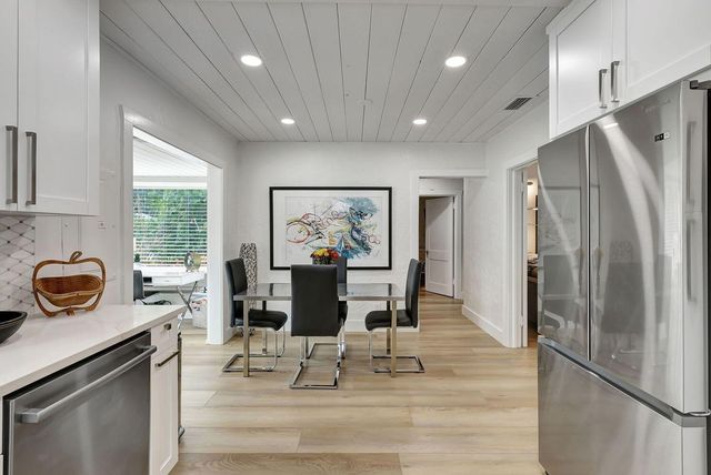 145 N Swinton Avenue, Delray Beach, FL 33444