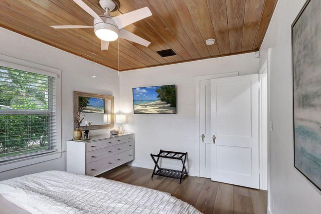 145 N Swinton Avenue, Delray Beach, FL 33444