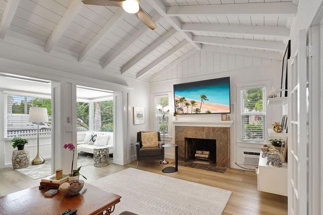 145 N Swinton Avenue, Delray Beach, FL 33444