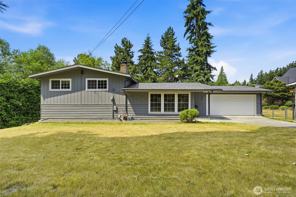 953 Nile Avenue NE, Renton, WA 98059