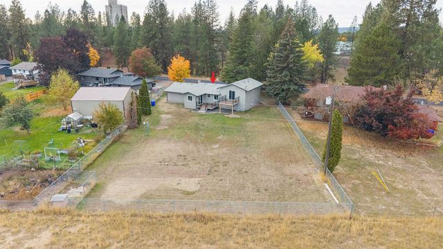 11414 N Parksmith Dr, Mead, WA 99021