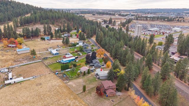 11414 N Parksmith Dr, Mead, WA 99021