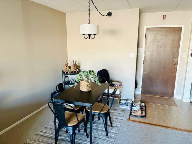 5125 Blodgett Avenue 213, Downers Grove, IL 60515