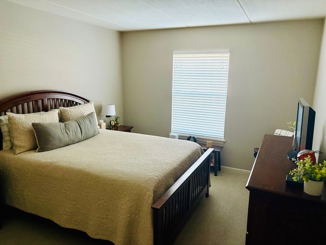 5125 Blodgett Avenue 213, Downers Grove, IL 60515