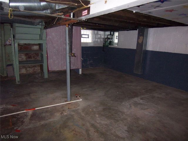 135 Yonker Street, Barberton, OH 44203