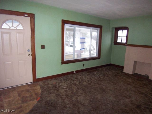 135 Yonker Street, Barberton, OH 44203