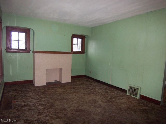 135 Yonker Street, Barberton, OH 44203