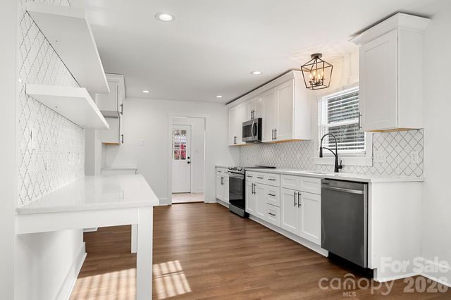 6613 Pleasure Drive, Waxhaw, NC 28173