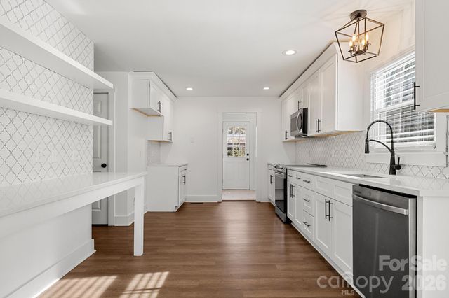 6613 Pleasure Drive, Waxhaw, NC 28173