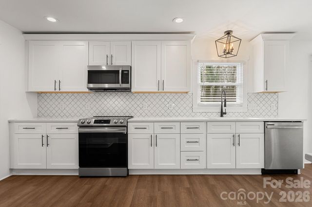 6613 Pleasure Drive, Waxhaw, NC 28173