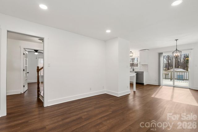 6613 Pleasure Drive, Waxhaw, NC 28173