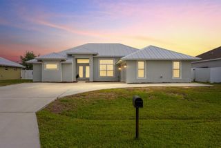 404 SW South Quick Circle, Port St. Lucie, FL 34953