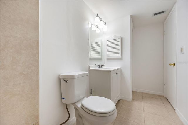 2860 SOMERSET PARK DRIVE 103, Tampa, FL 33613