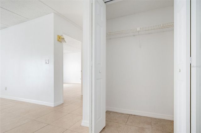 2860 SOMERSET PARK DRIVE 103, Tampa, FL 33613