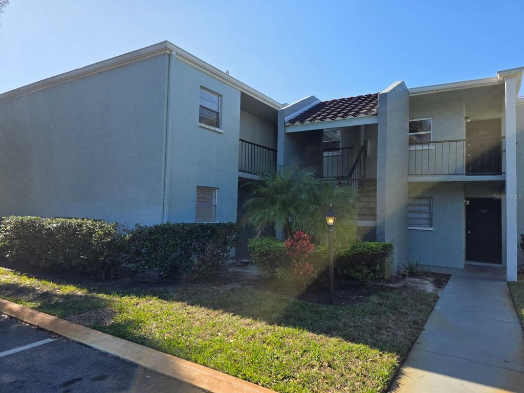2860 SOMERSET PARK DRIVE 103, Tampa, FL 33613