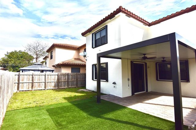 526 SE 35th Ave, Homestead, FL 33033