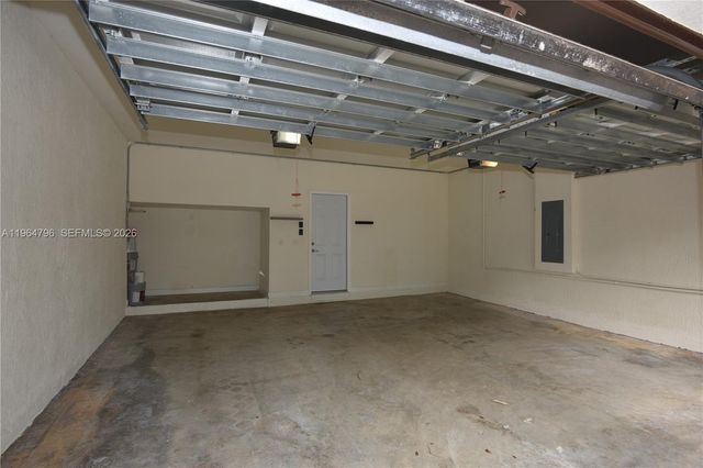 526 SE 35th Ave, Homestead, FL 33033