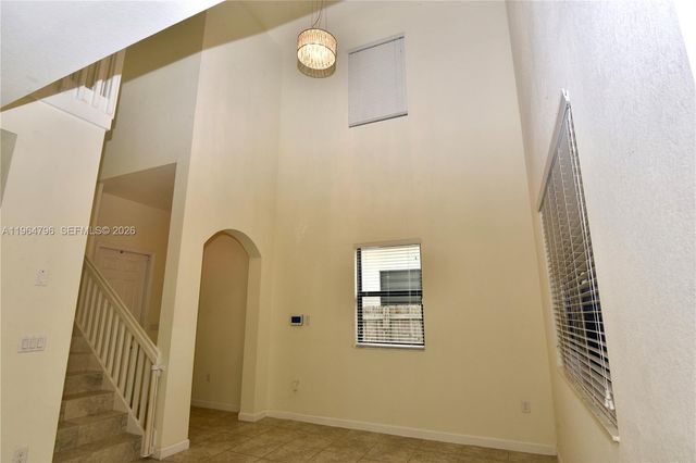 526 SE 35th Ave, Homestead, FL 33033