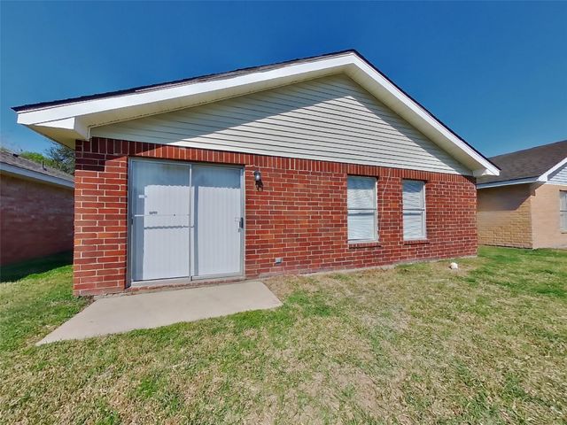 3215 Kelling Street, Houston, TX 77045