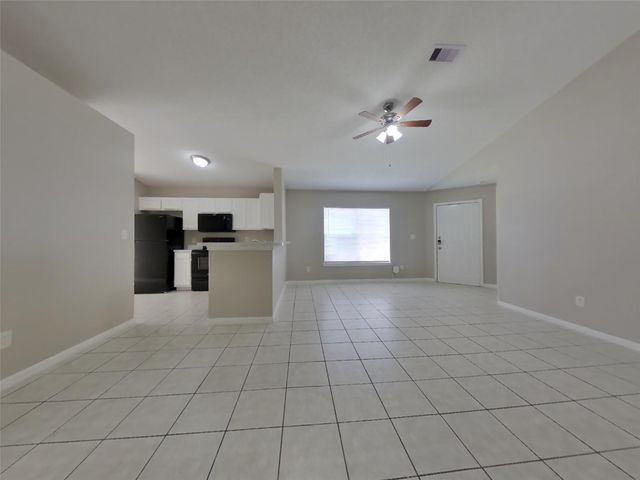 3215 Kelling Street, Houston, TX 77045