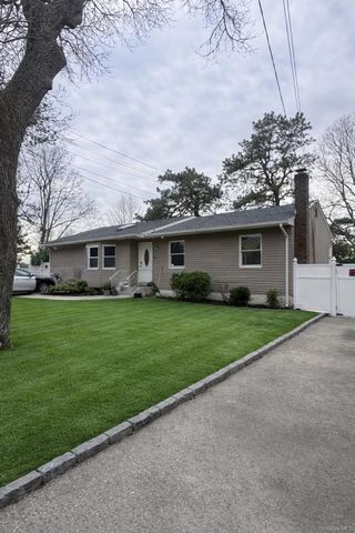 264 N Bicycle Path, Selden, NY 11784