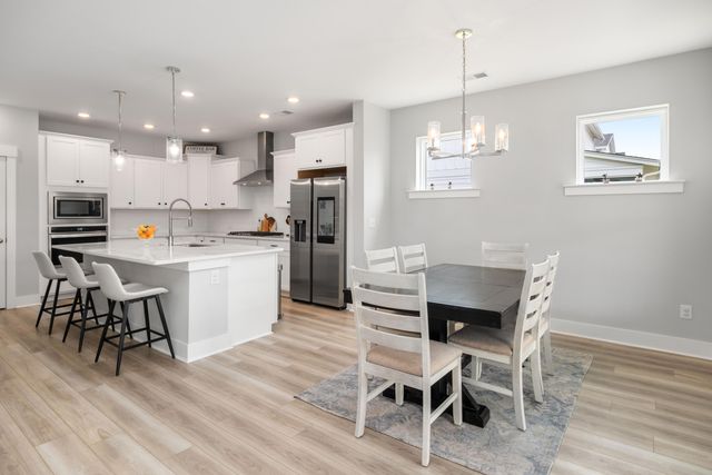 213 Clearblue Loop, Summerville, SC 29486