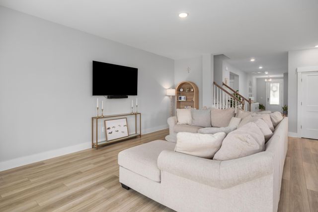 213 Clearblue Loop, Summerville, SC 29486