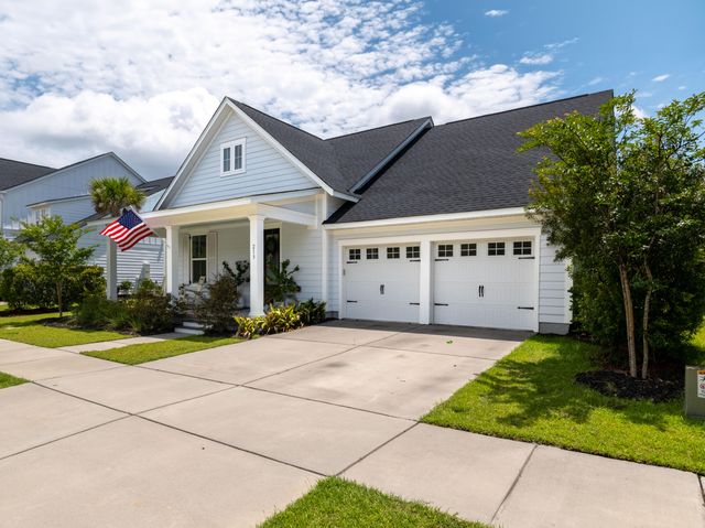 213 Clearblue Loop, Summerville, SC 29486