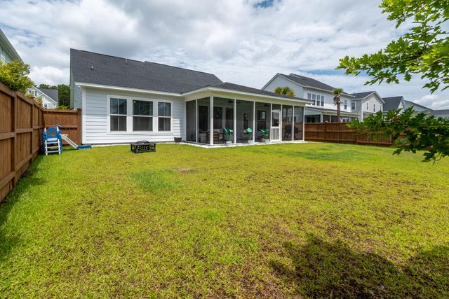 213 Clearblue Loop, Summerville, SC 29486