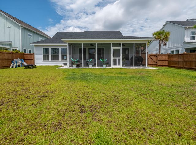 213 Clearblue Loop, Summerville, SC 29486