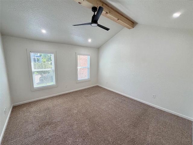 71 Cayenne Common, Lake Jackson, TX 77566