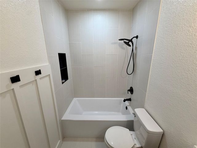 71 Cayenne Common, Lake Jackson, TX 77566