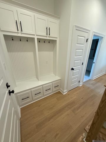 37253 Buckmeadow Avenue, Prairieville, LA 70769