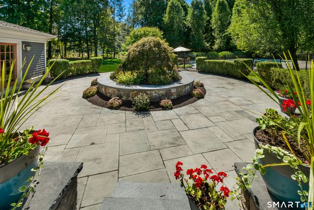121 Cedar Lane, Ridgefield, CT 06877