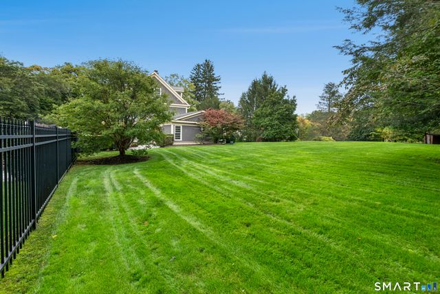 121 Cedar Lane, Ridgefield, CT 06877