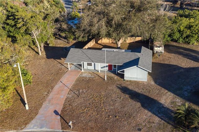 100 Contee DR, Lehigh Acres, FL 33936
